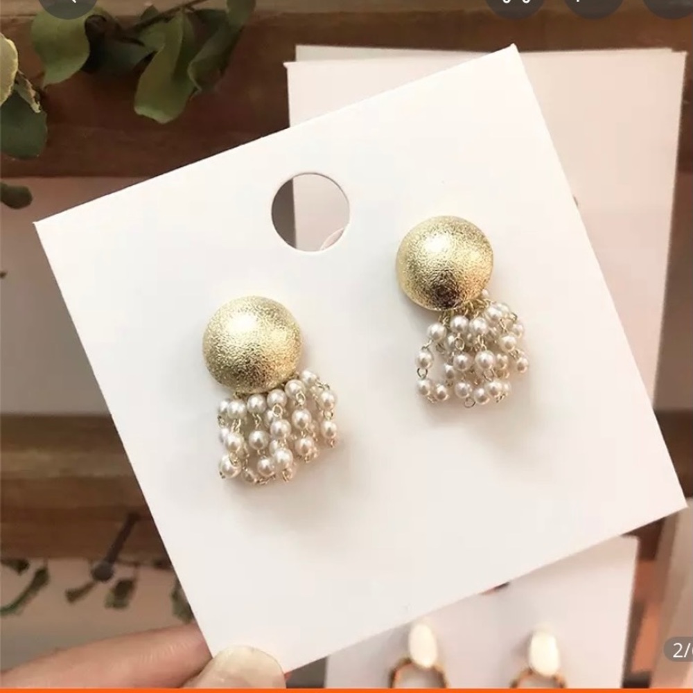 Gold bead tassel Earrings